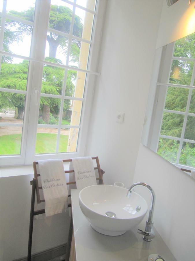 Bed & Breakfast Chateau Les Cedres Bretteville-l'Orgueilleuse Luaran gambar
